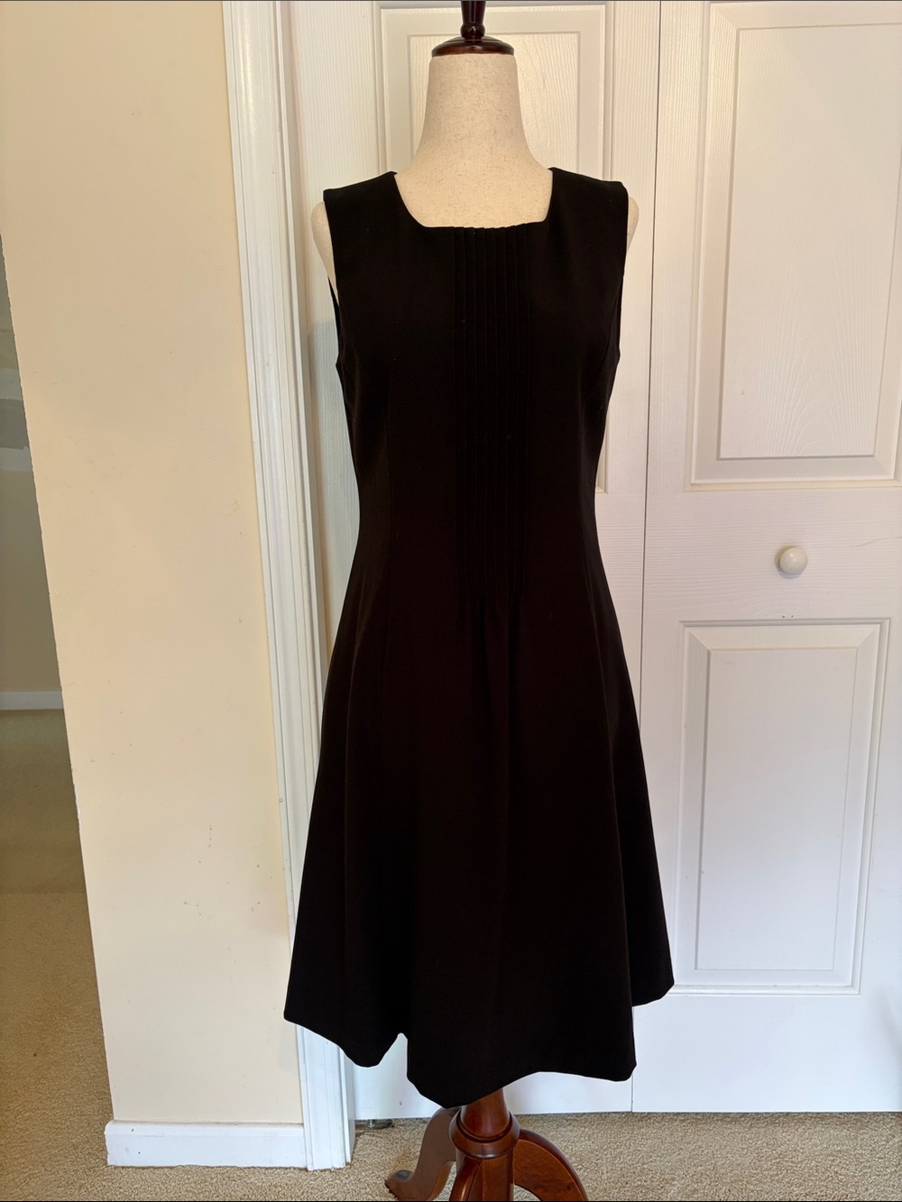 Jones New York Black Sleeveless Little Black Dress